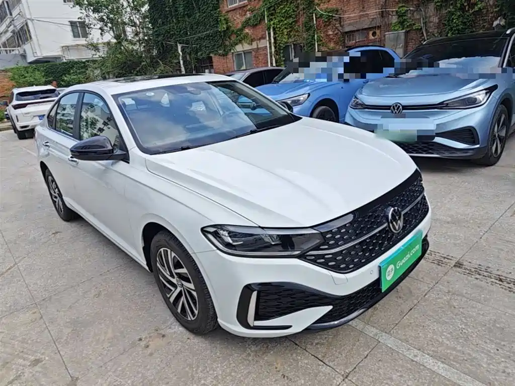 Volkswagen Lavida 2024 Model 300TSI DSG Starlight Leading Edition фото 4