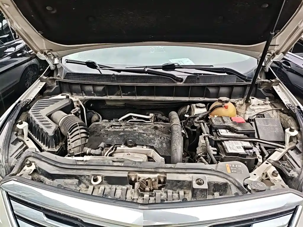 Cadillac XT5 2016 25T Luxury Model фото 20