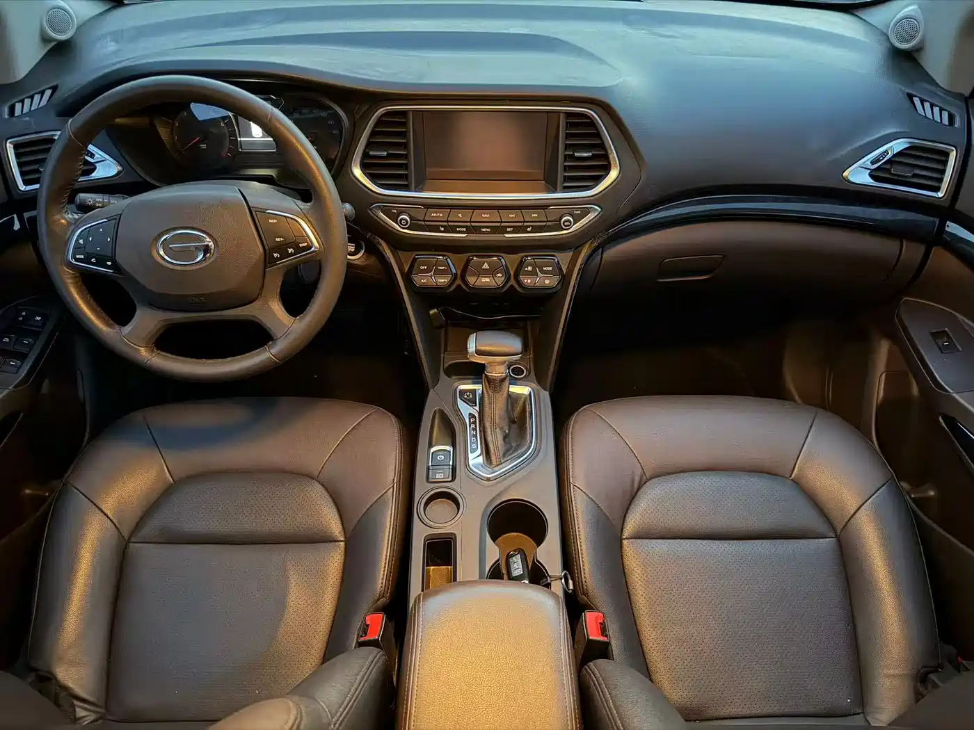 GAC Trumpchi Trumpchi GS4 2016 235T G-DCT Luxury Edition фото 12