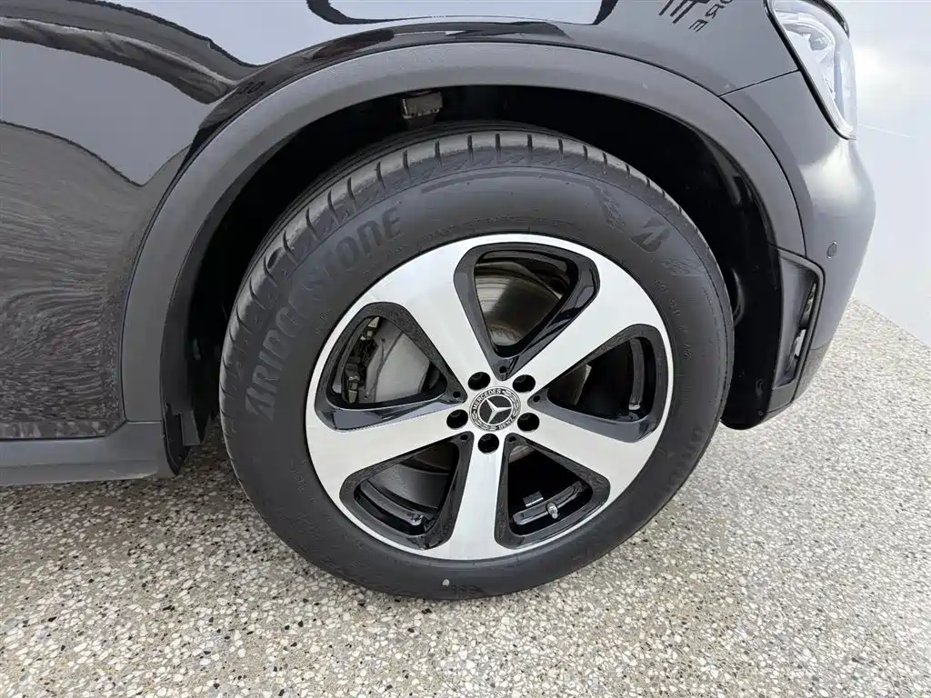 Mercedes-Benz GLC 2022 Facelift III GLC 260 L 4MATIC Dynamic фото 15