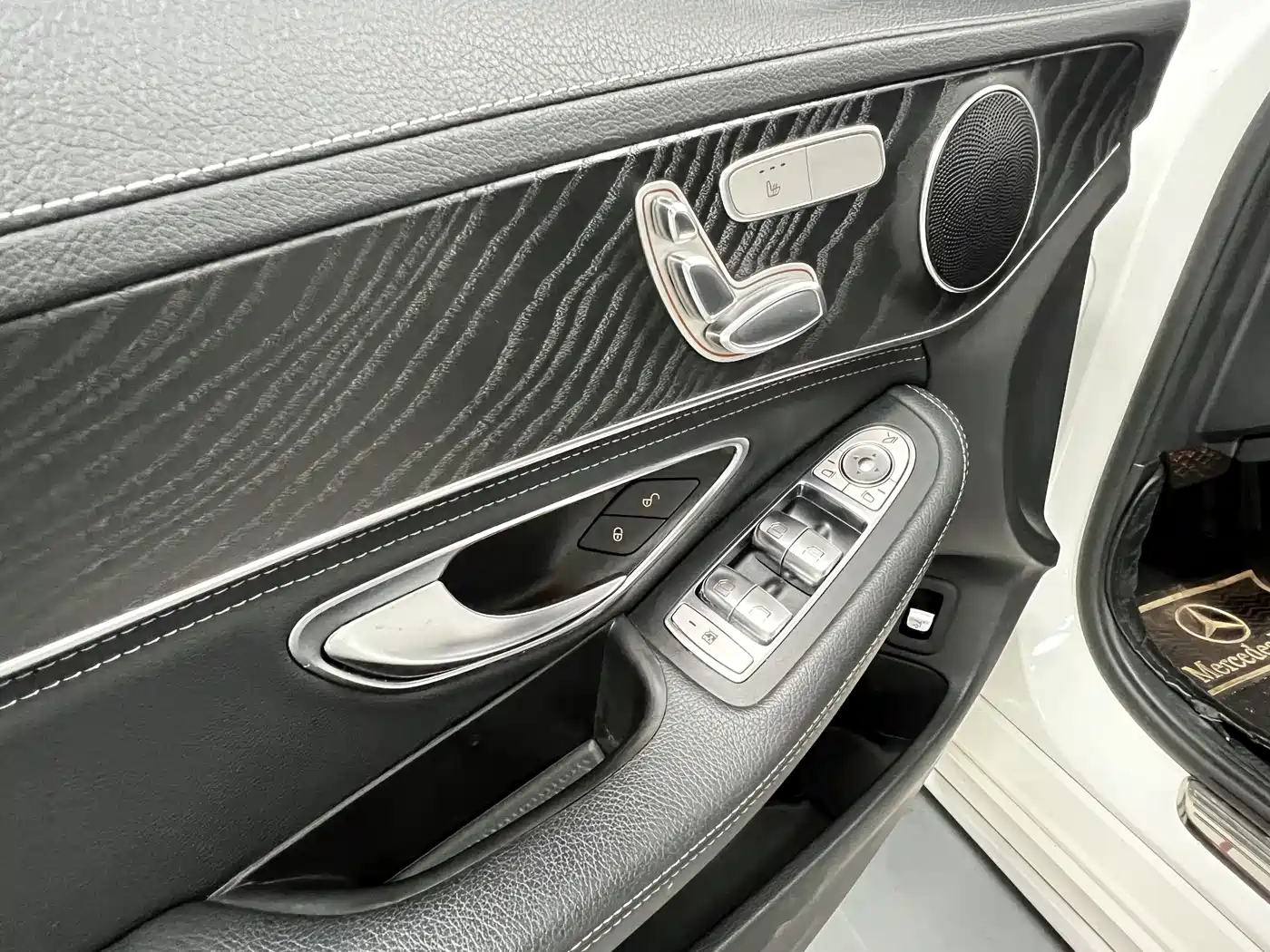 Mercedes-Benz C-Class 2016 C 200 L Sport фото 6