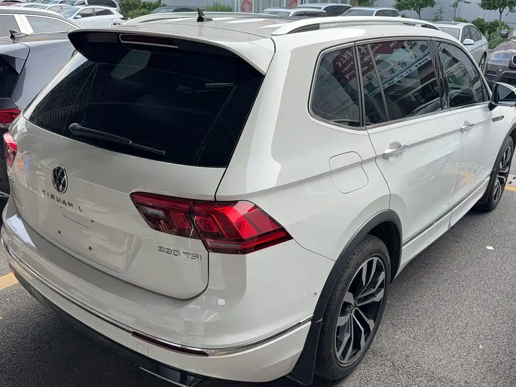 Volkswagen Tiguan L 2021 330TSI Automatic 2WD R-Line Premium фото 5