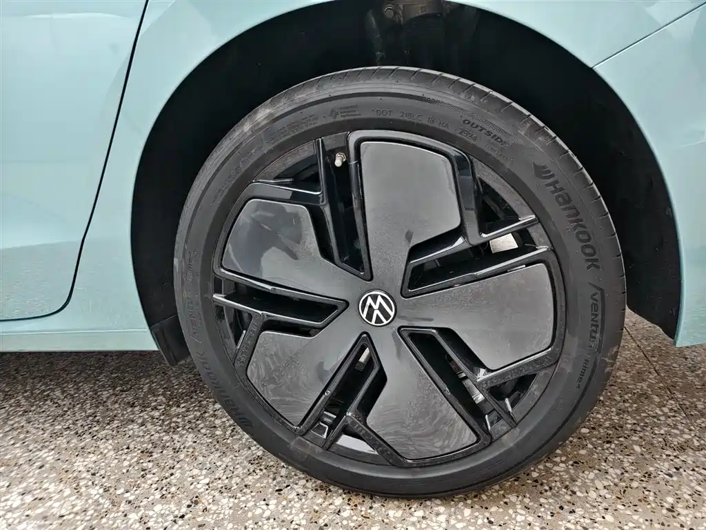 Volkswagen Passat 2025 Model Pro 380TSI Starlight Dragon Premium Edition фото 7