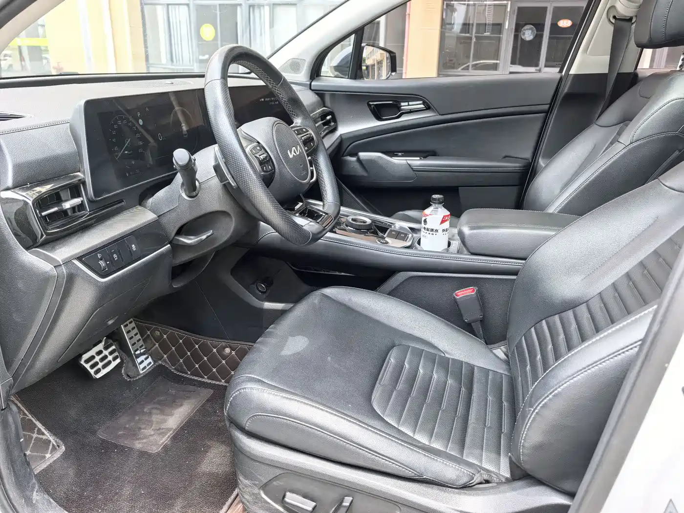 Kia Sportage 2023 2.0T 2WD Premium Edition фото 12