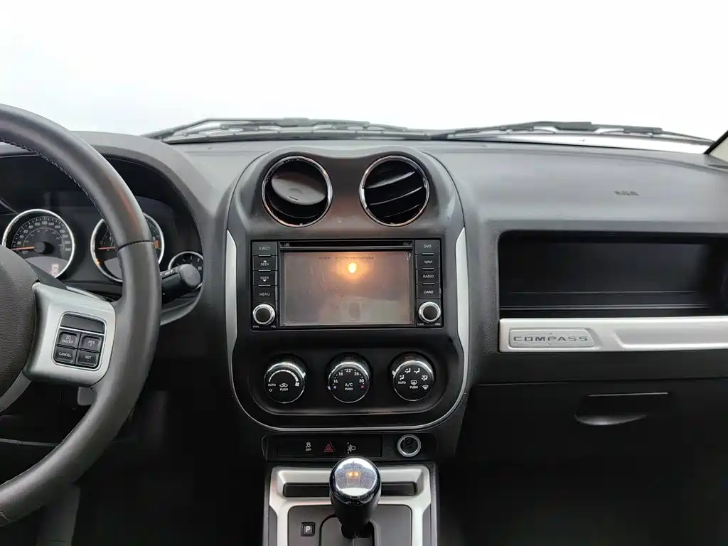 Jeep Compass (Import) 2014 2014 Facelift 2.4L 4WD Comfort Edition