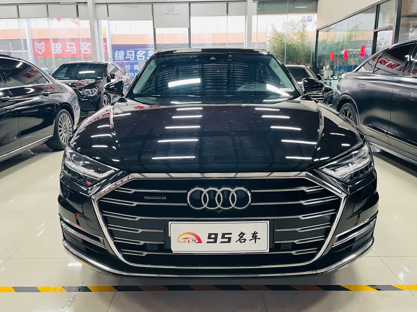 Audi A8 2021 A8L 55 TFSI quattro Luxury фото 2