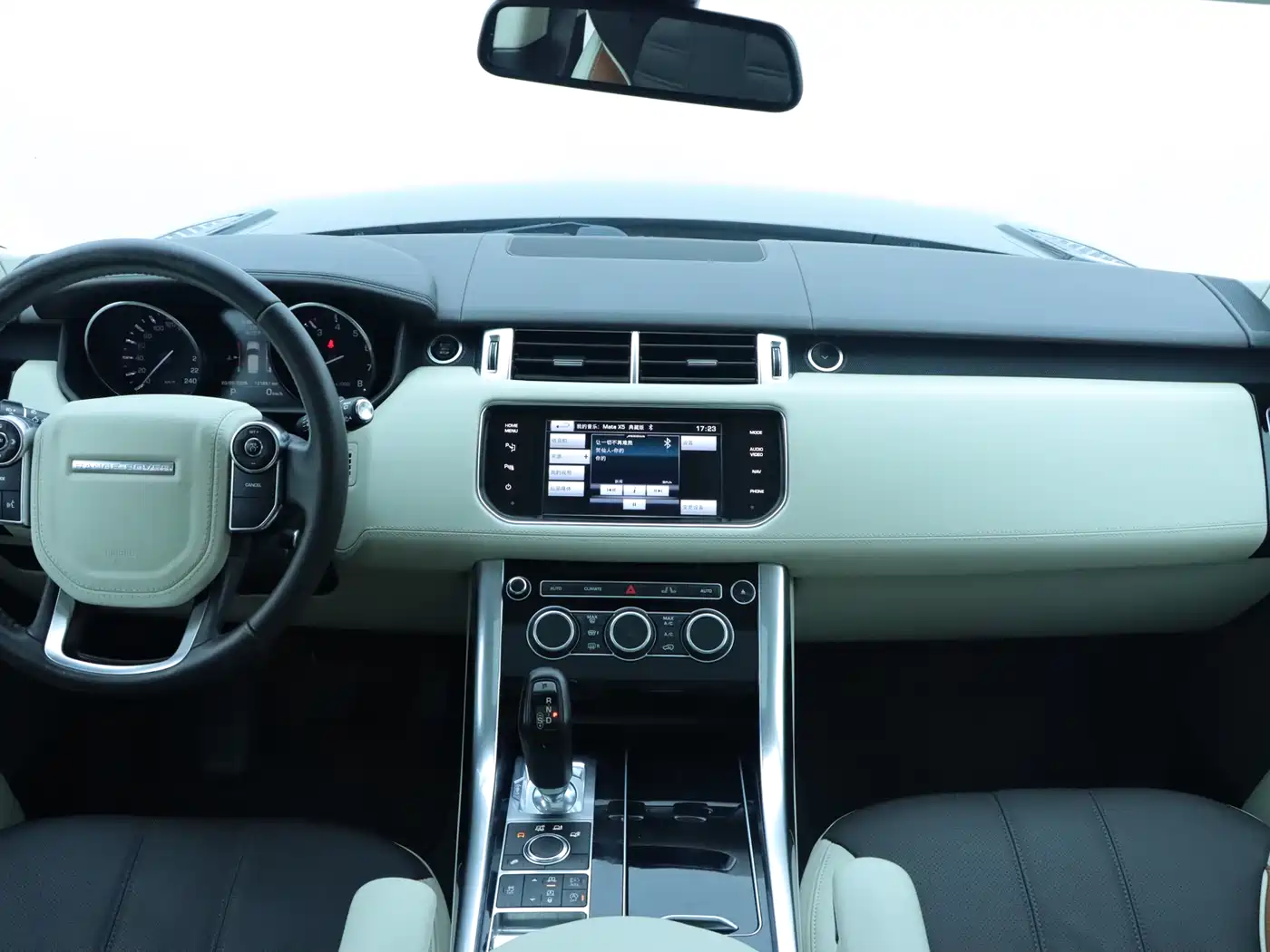 Land Rover Range Rover Sport 2014 3.0 SC V6 Trendsetting Genesis Edition фото 17