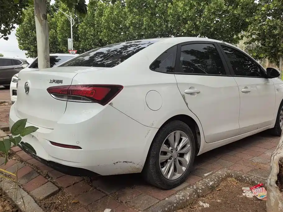 Buick Excelle 2021 Exemplar 1.5L Auto Progressive фото 3
