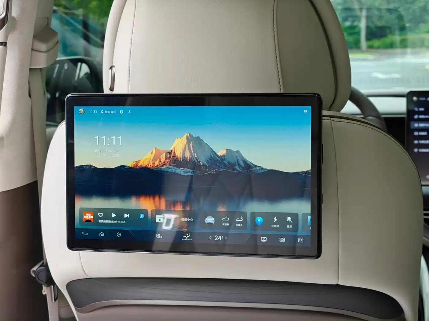 Denza D9 2022 DM-i 970 AWD Flagship фото 20