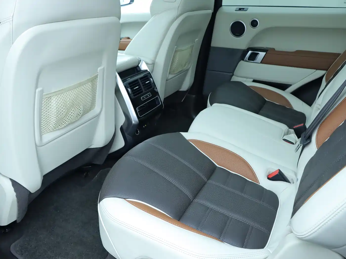 Land Rover Range Rover Sport 2014 3.0 SC V6 Trendsetting Genesis Edition фото 14