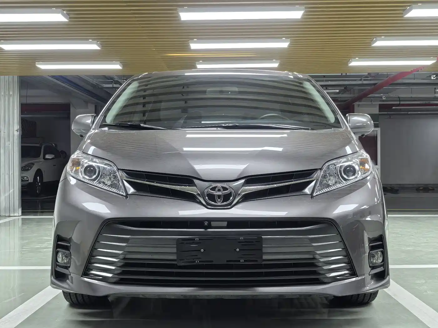 Toyota Sienna 2015 3.5L 2WD L фото 2