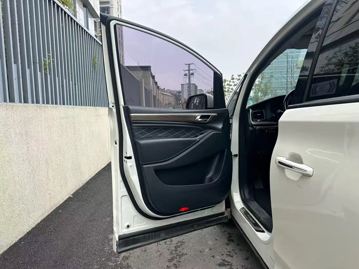 GAC Trumpchi Trumpchi M8 2020 Pilot 390T Prestige Edition фото 4