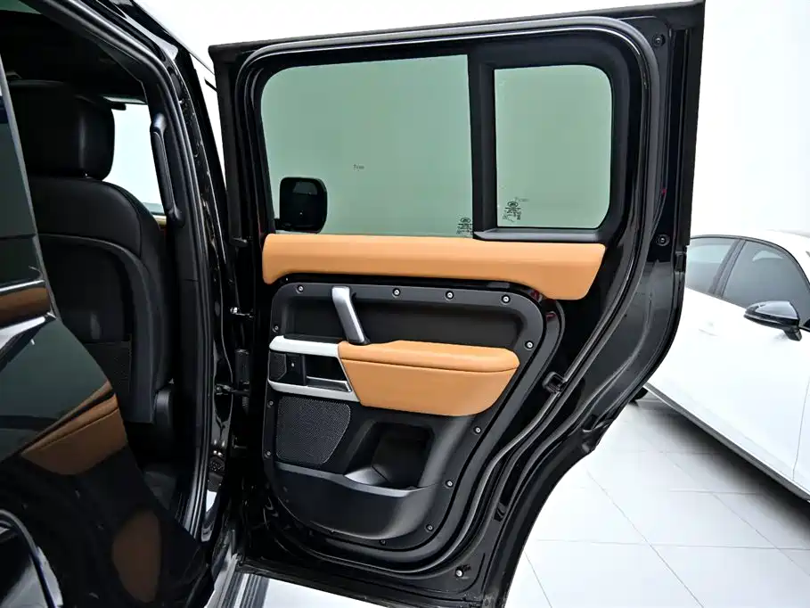 Land Rover Defender 2024 2024 110 3.0T P400 X-DYNAMIC HSE