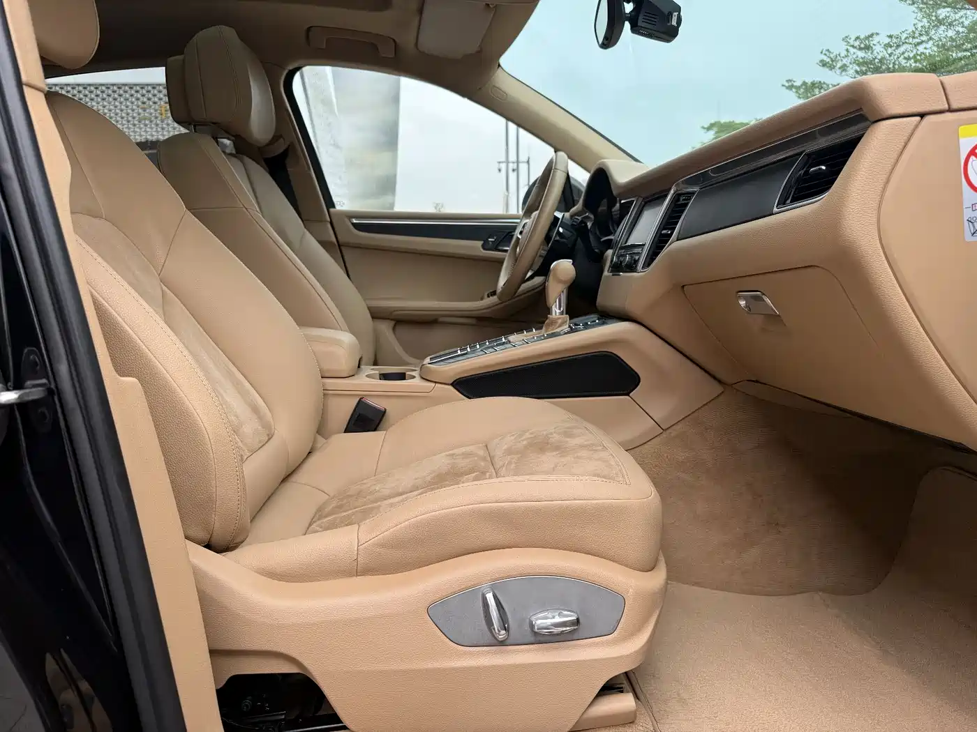 Porsche Macan 2016 Macan 2.0T фото 12