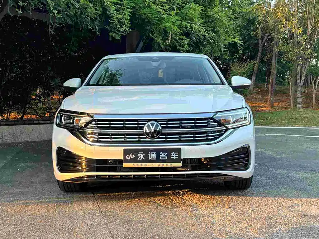 Volkswagen Sagitar 2023 300TSI DSG Surpassing Edition фото 3