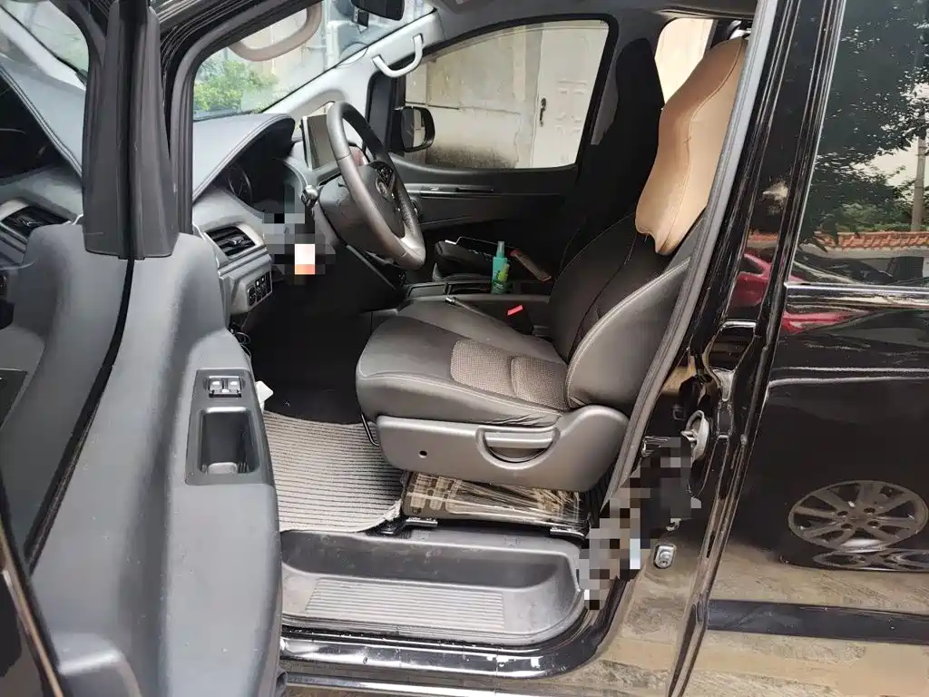 JAC Refine M3 2024 2022 1.5T 7-Seater Standard