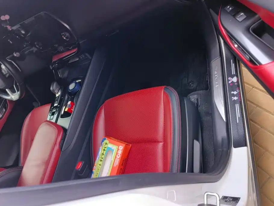 Фото 8 - Lexus NX