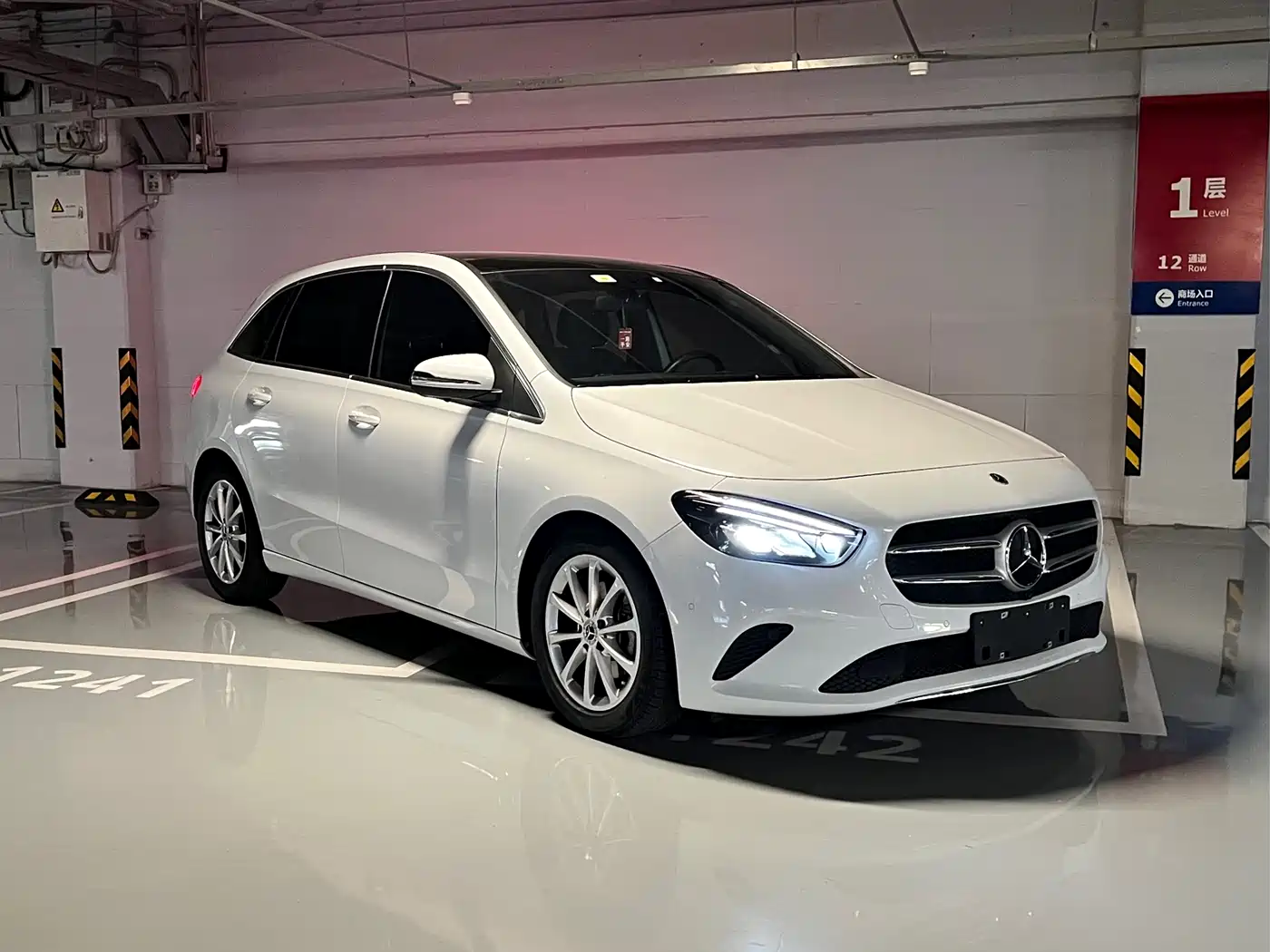 MERCEDES-BENZ CLASS B