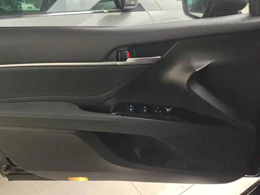 Toyota Camry 2019 Facelift 2.0G Luxury Edition фото 7