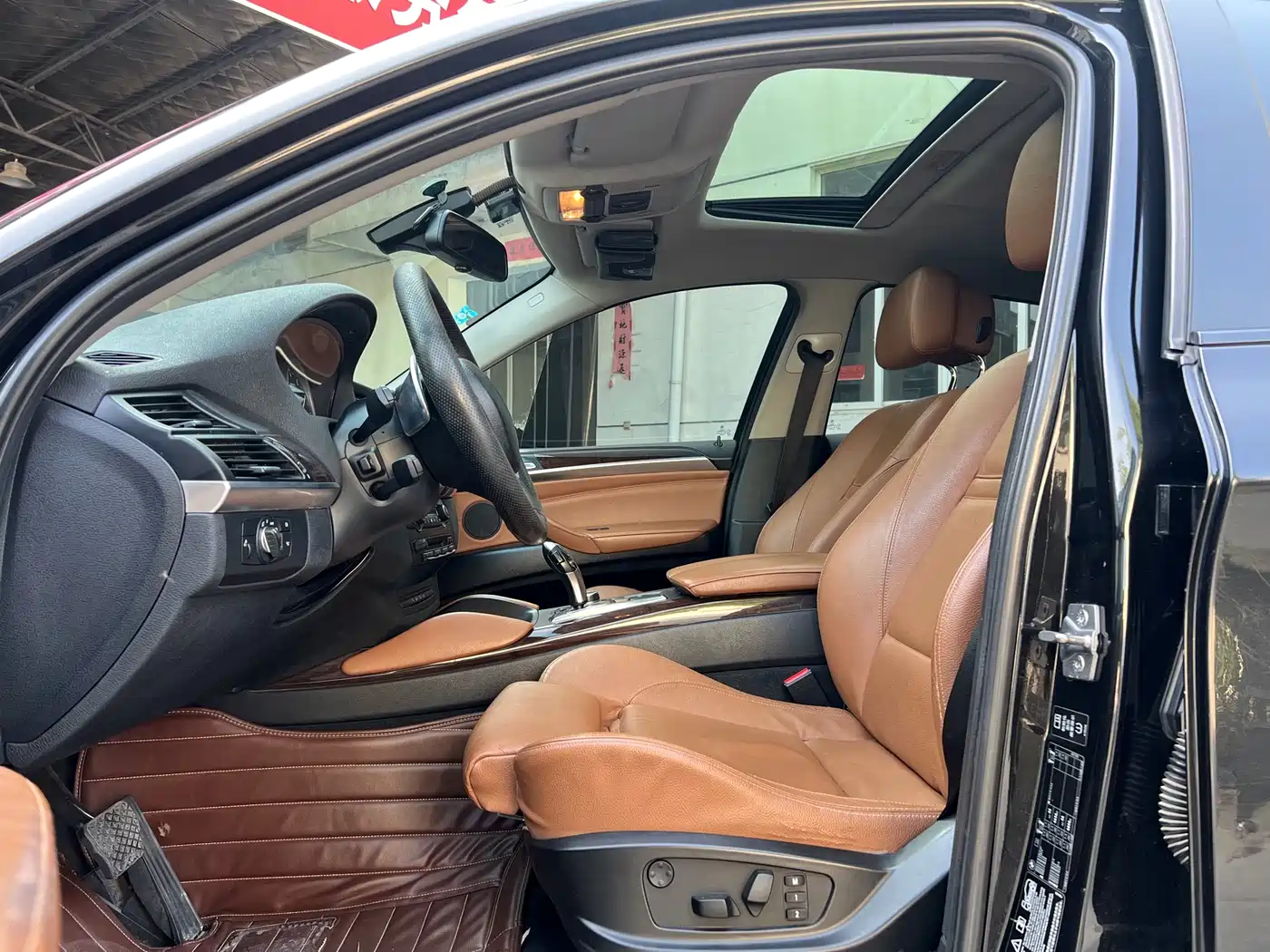 Фото 13 - BMW X6
