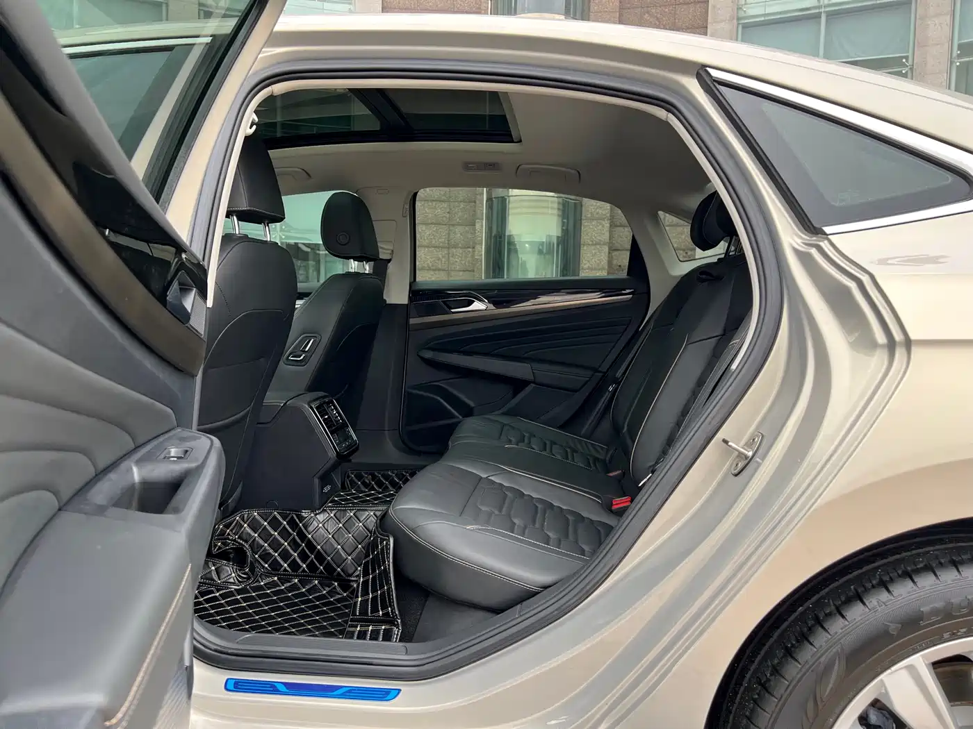 Volkswagen Passat 2019 330TSI Elite Version China VI фото 17