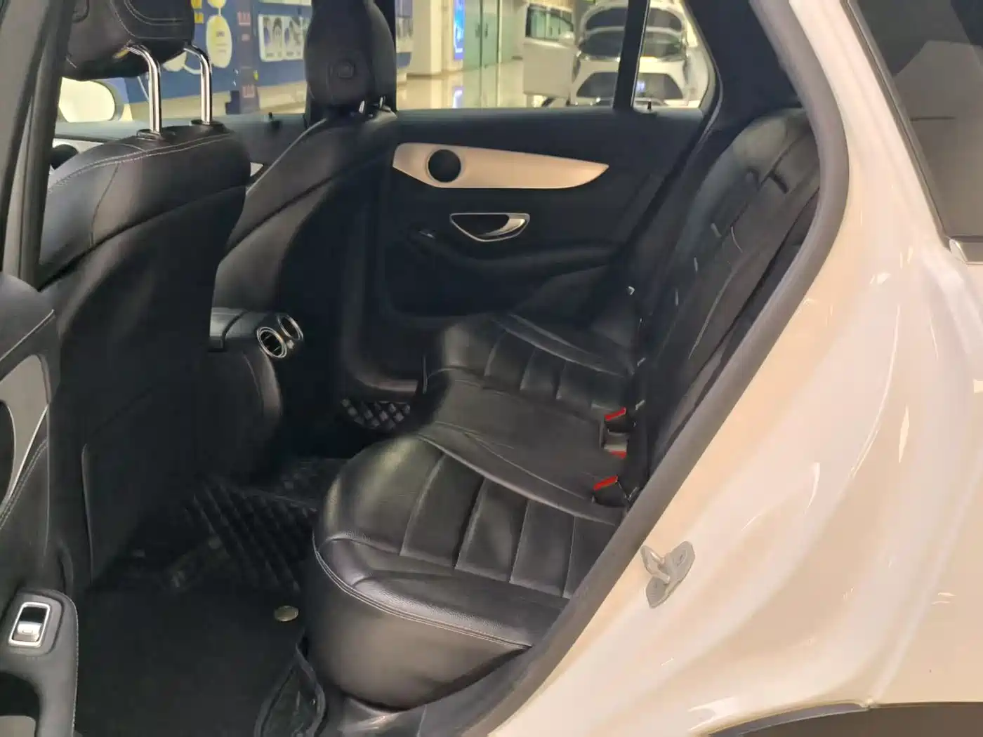 Mercedes-Benz GLC 2016 GLC 200 4MATIC фото 7