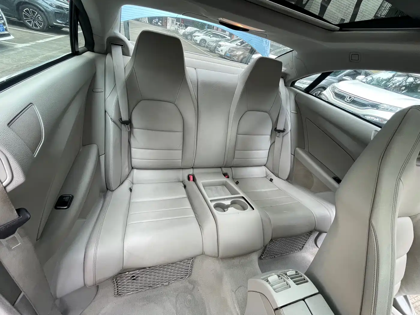 Mercedes-Benz E-Class (Import) 2011 E 260 CGI Coupe фото 24