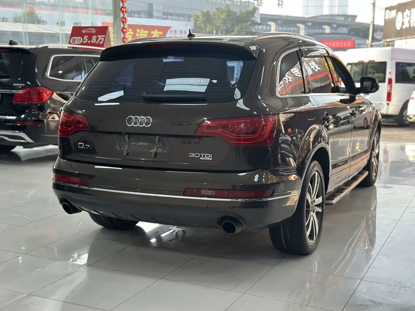 Audi Q7 2012 3.0 TDI Leading Edition фото 6