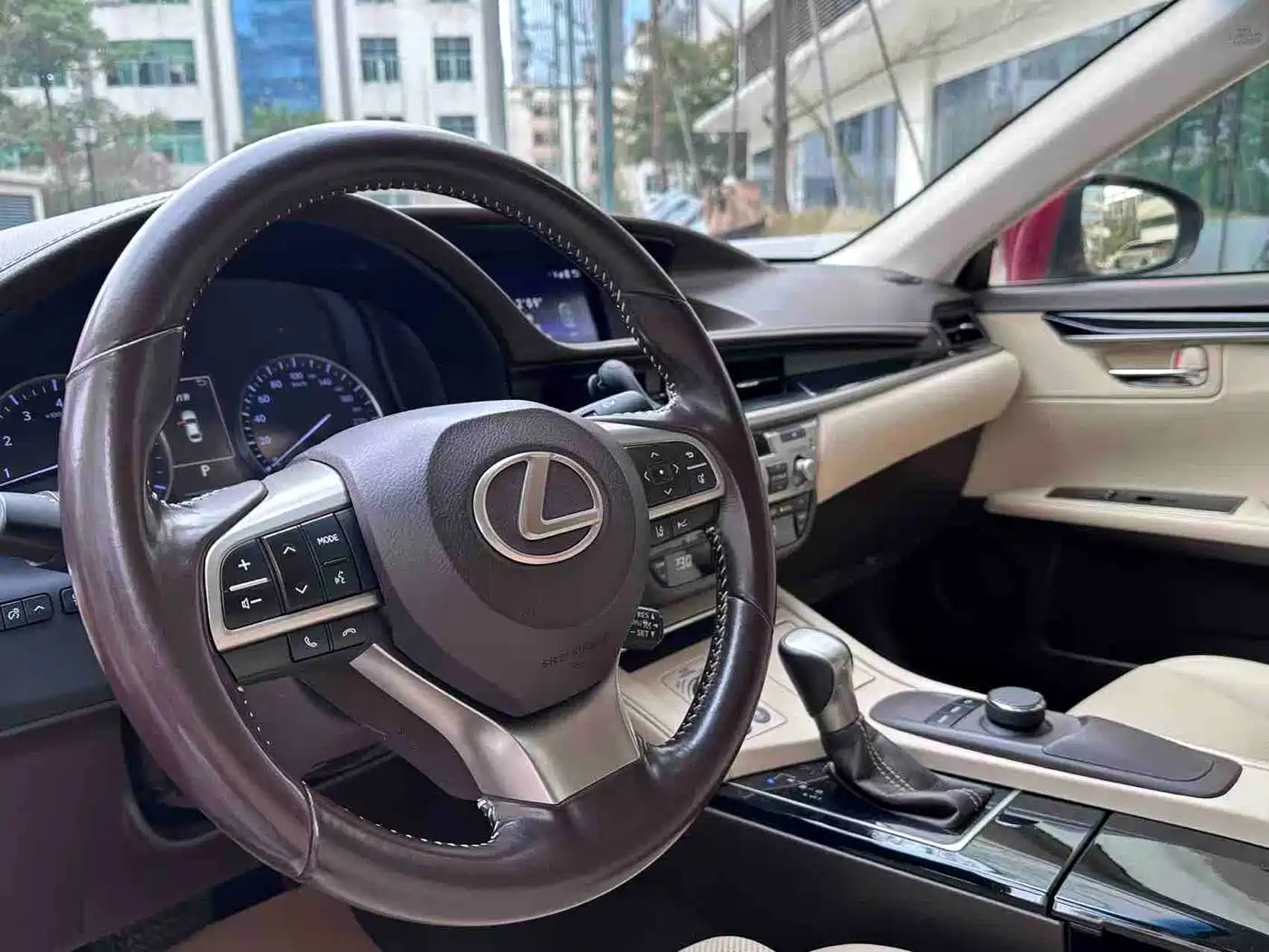 Lexus ES 2015 200 Comfort Edition фото 9