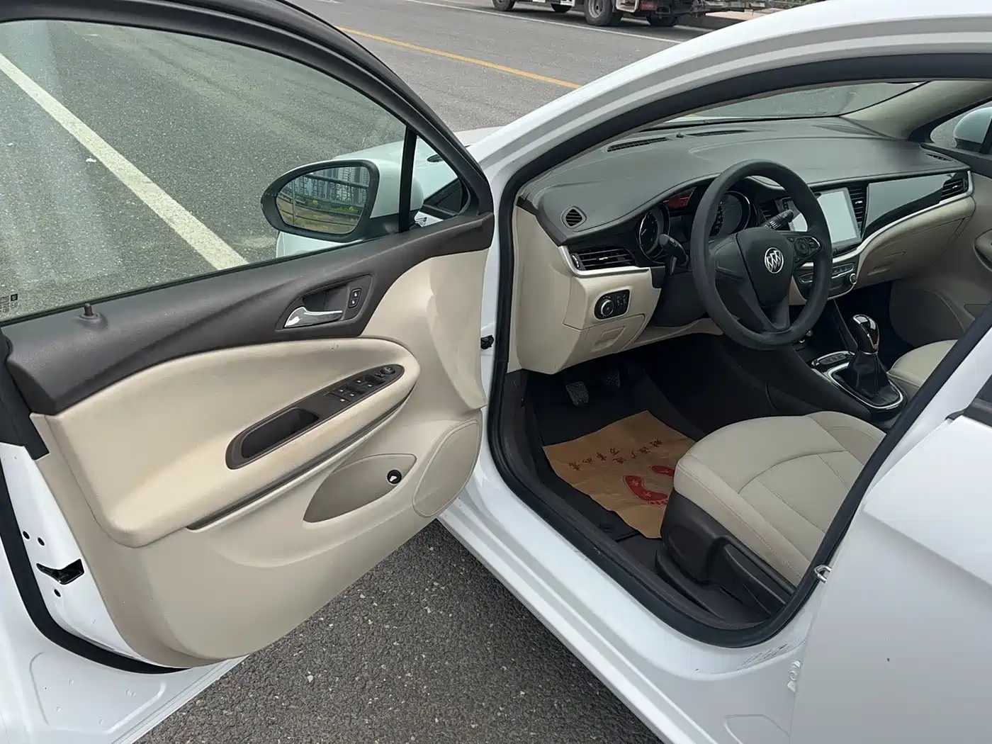 Buick Verano 2017 Sedan 15S Manual Progressive фото 14
