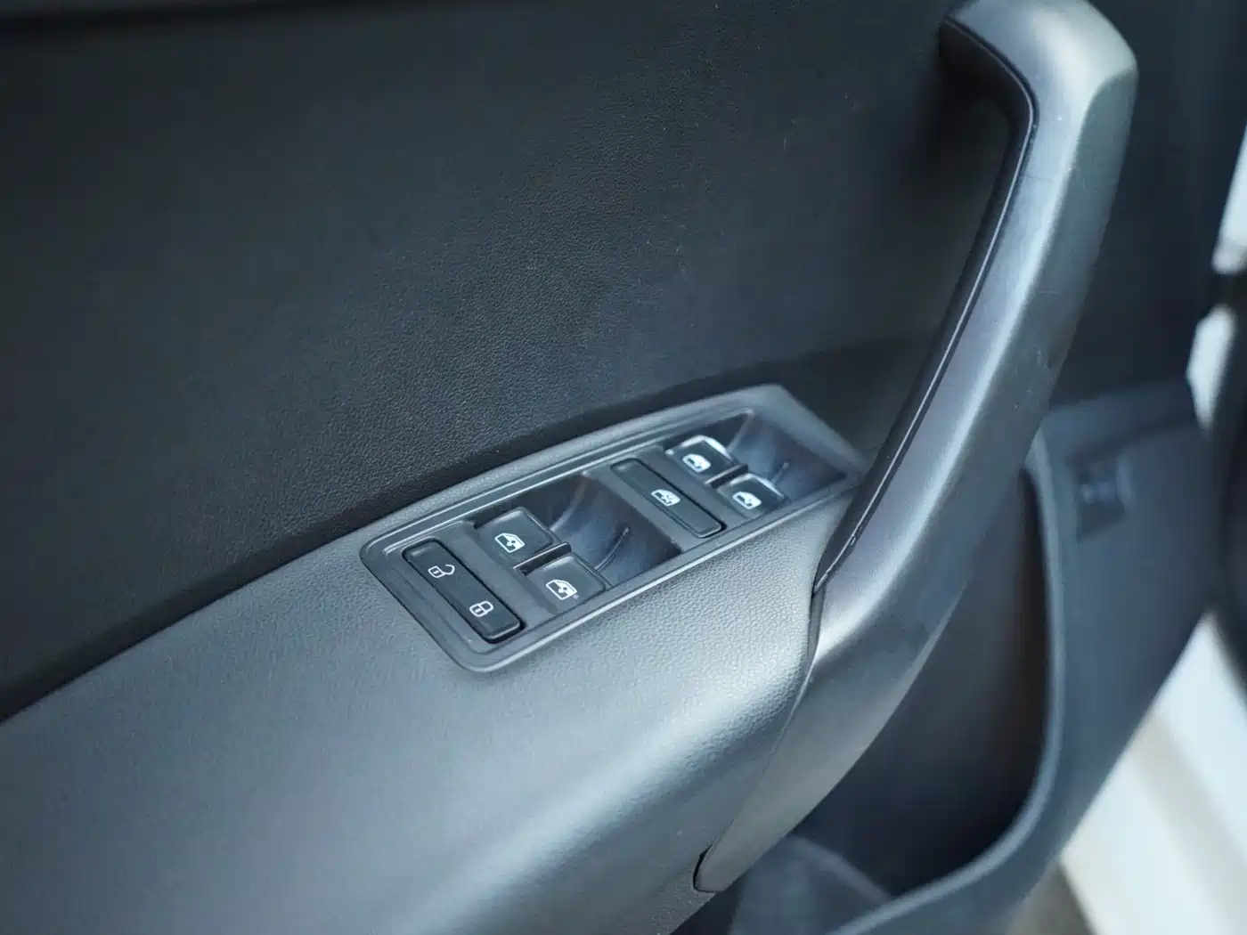 Volkswagen Santana 2018 1.5L Automatic Comfort Edition фото 11