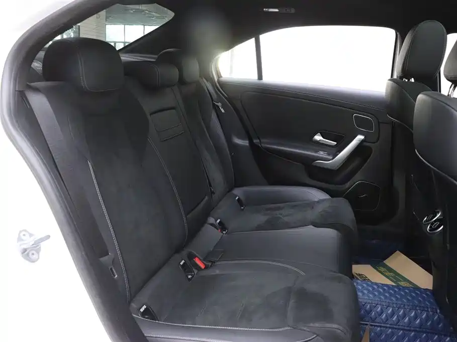 Mercedes-Benz A-Class 2019 A 200 L Sport Sedan фото 17