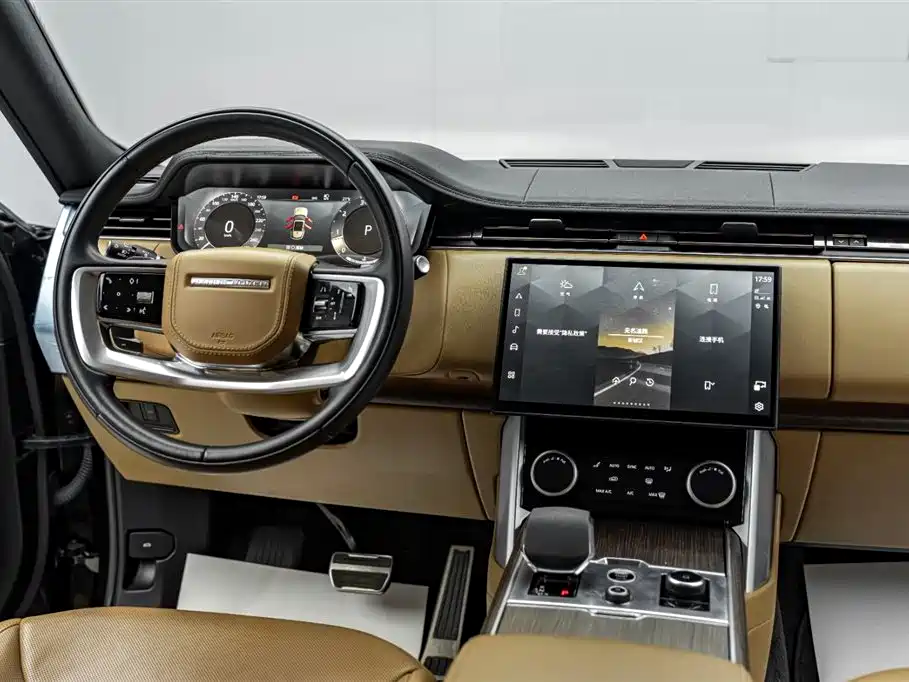Land Rover Range Rover 2023 3.0 L6 360PS Golden Age Edition фото 22