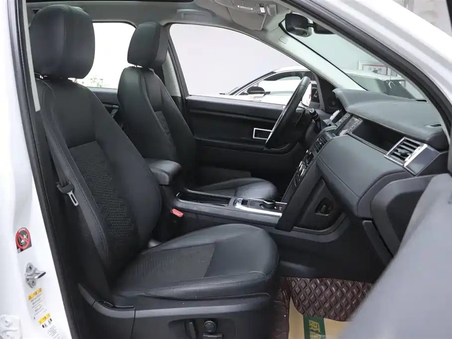 Land Rover Discovery Sport 2019 240PS PURE Edition China VI фото 19