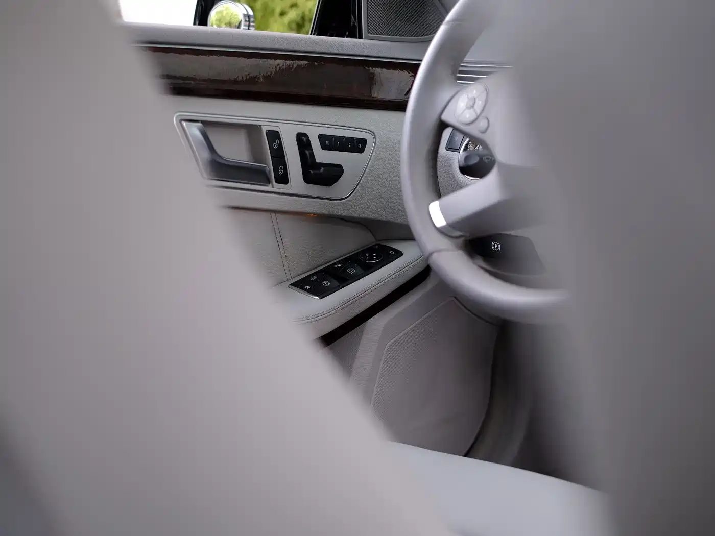 Mercedes-Benz E-Class 2012 E 200 L CGI Elegance фото 53