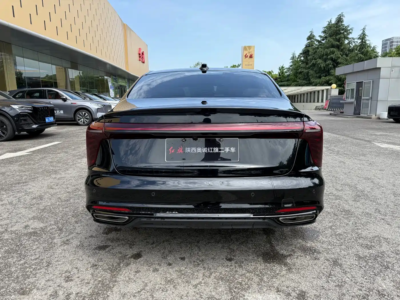 Hongqi H5 2024 2.0T Automatic Smart Connect Flag Smooth Edition фото 8