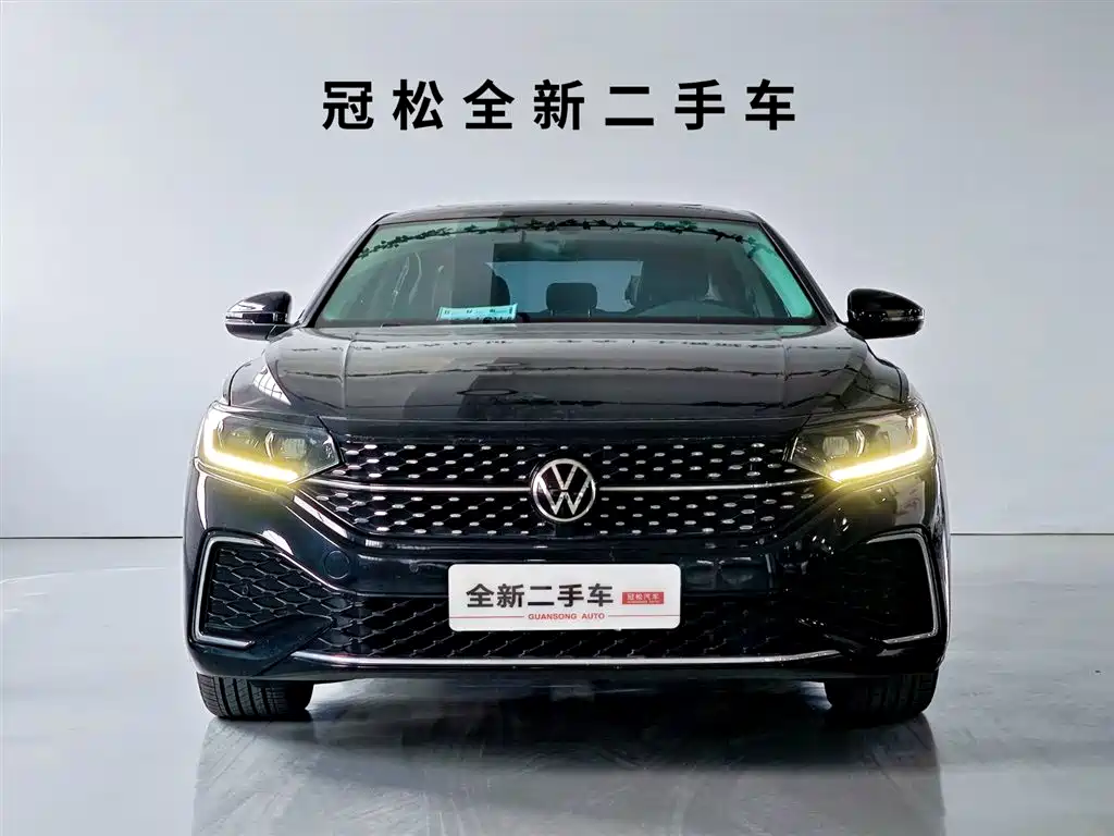 Volkswagen Passat 2022 330TSI Starlight Elite Edition фото 2