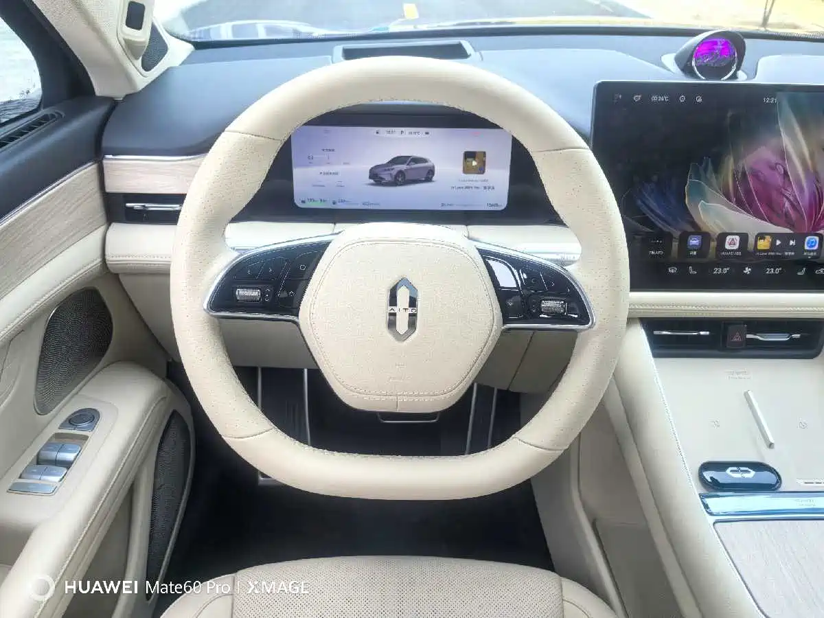 AITO Wenjie AITO M5 2025 Extended Range Ultra AWD фото 15