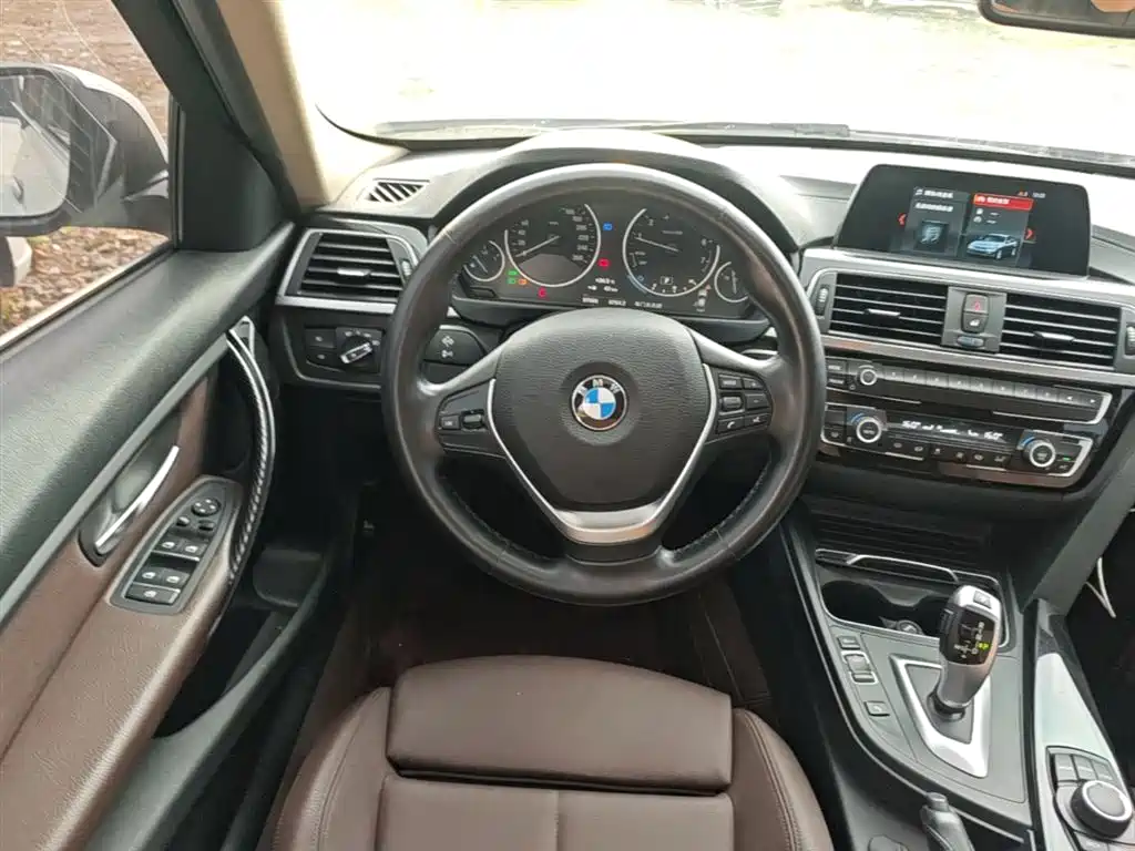 BMW 3 Series 2018 320Li Fashion Style фото 11