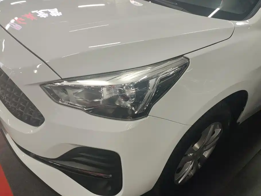 Фото 5 - Haval M6