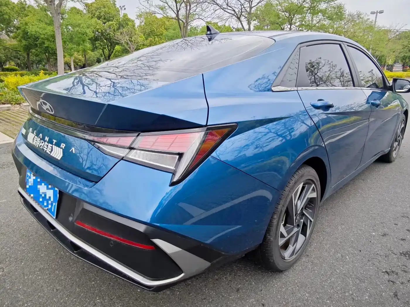 Hyundai Elantra 2023 1.5L CVT GLX Elite Edition фото 10