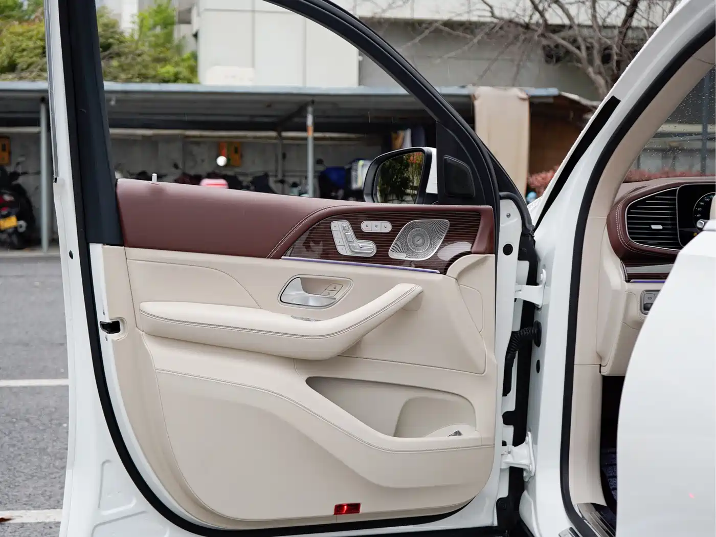 MERCEDES-BENZ MAYBACH GLS