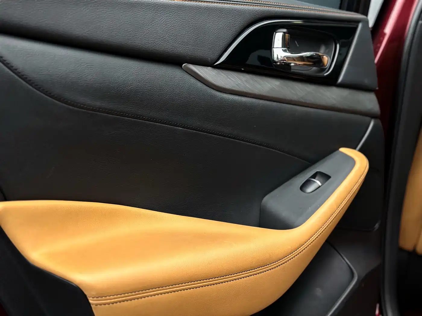 Nissan Cima 2016 2.5L XL Luxury фото 22