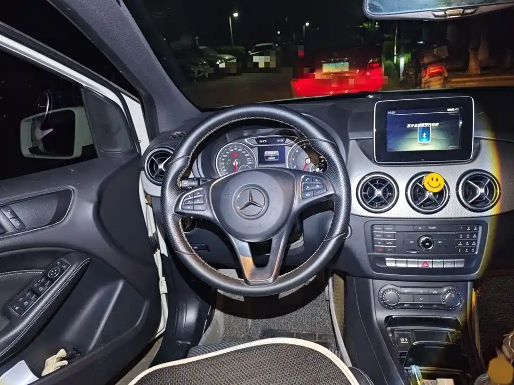 Mercedes-Benz B-Class 2015 B 200 Dynamic фото 3