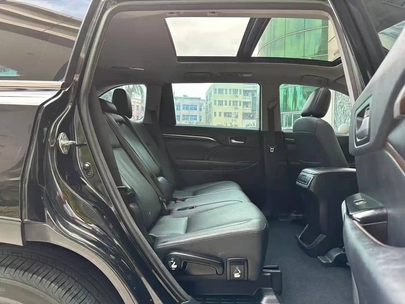 Toyota Highlander 2017 2.0T 4WD Ultimate 7-Seater фото 16