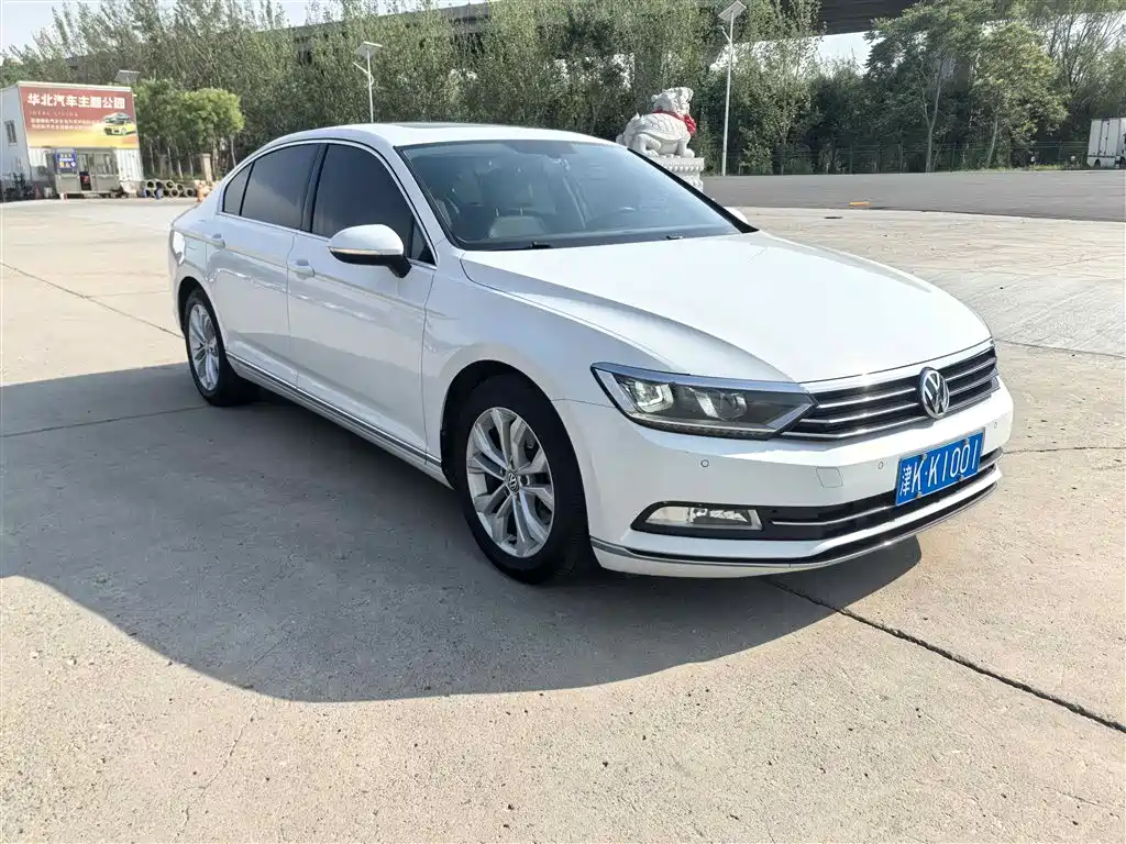 Volkswagen Magotan 2017 380TSI DSG Luxury фото 3