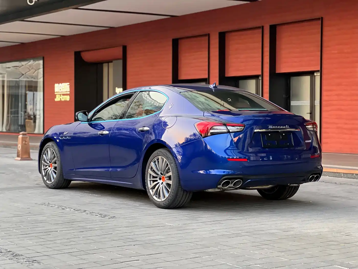 MASERATI GHIBLI