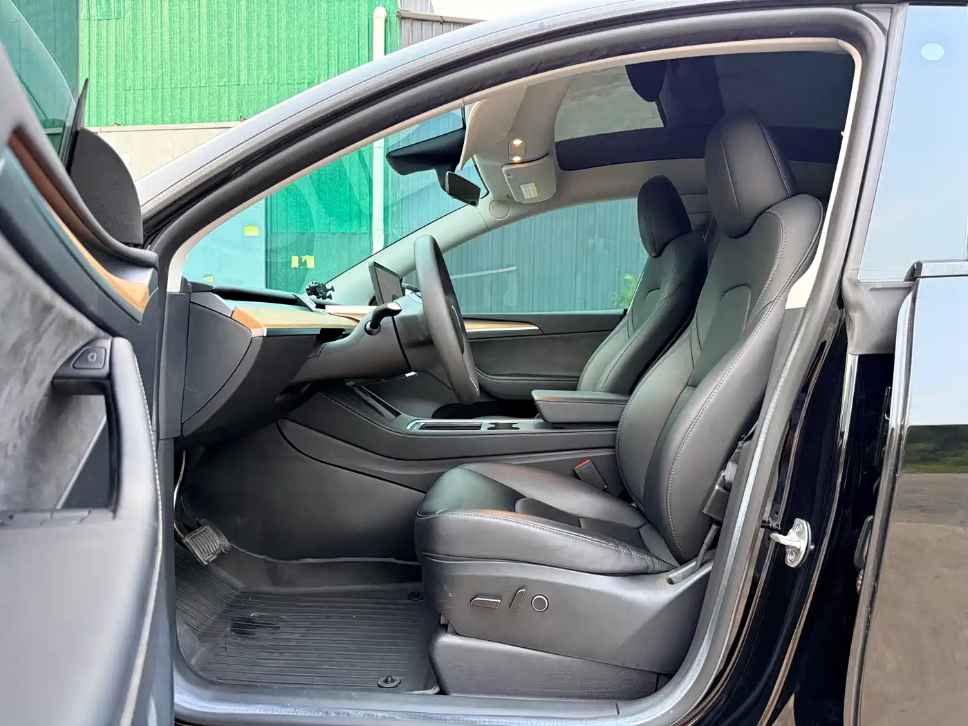 Фото 4 - Tesla Model Y