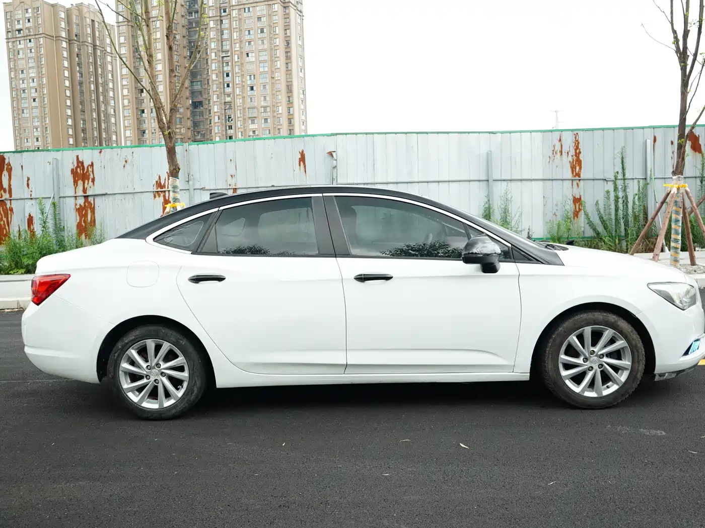 Buick Verano 2017 Sedan 15S Automatic Leading фото 4