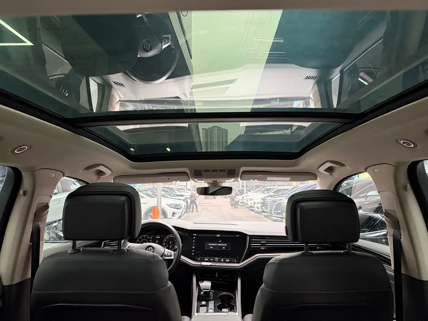 Photo 18 - Volkswagen Touareg